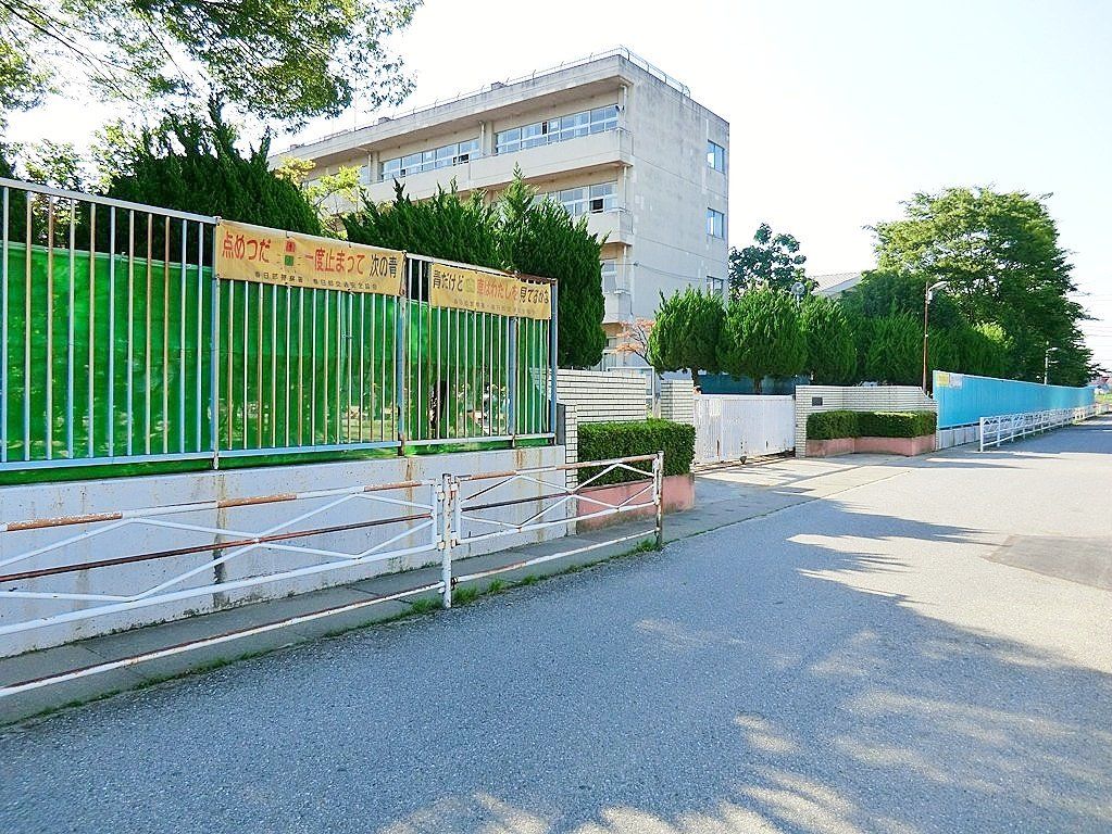 小学校　春日部市立小渕小学校（小学校）まで1470m