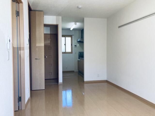 居室・リビング　写真は別の部屋のものです。