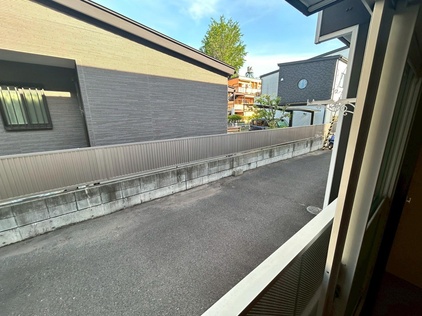 バルコニー　洗濯物が干せます