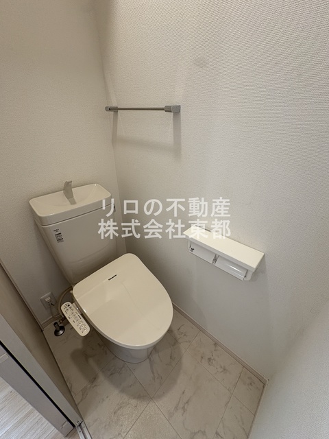 トイレ　洗浄・暖房便座付です！