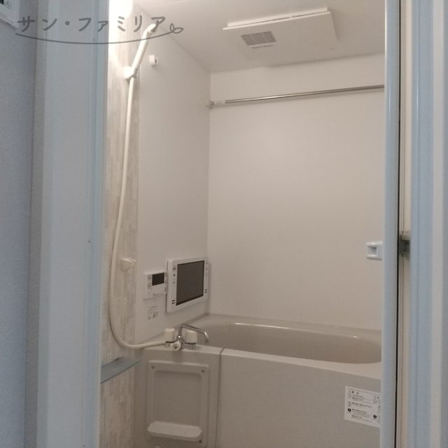 バス・シャワールーム　同一物件別部屋写真