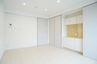その他部屋・スペース　TV台やクローゼットなど収納豊富です