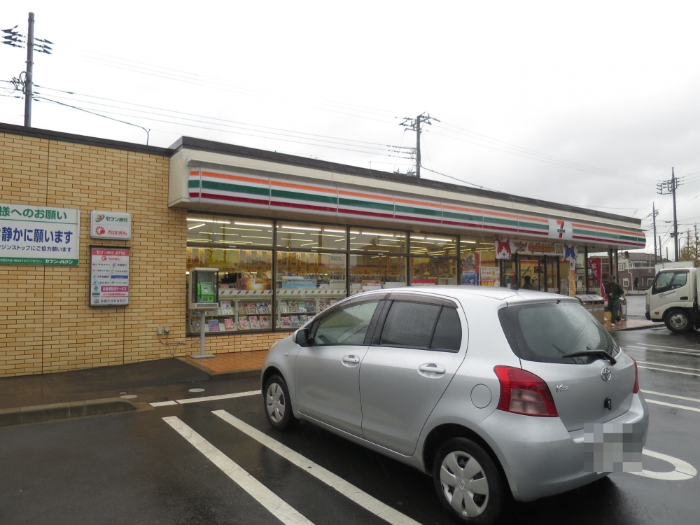 コンビニ　セブン－イレブン千葉桜木８丁目店（コンビニ）まで528m