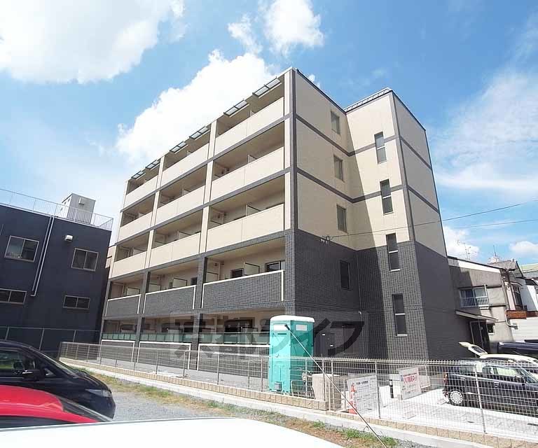 建物外観　パリっとした外観です。