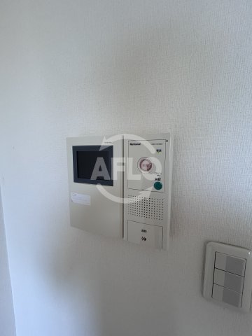セキュリティ　ヴェリテ新大阪　モニター付きインターホン