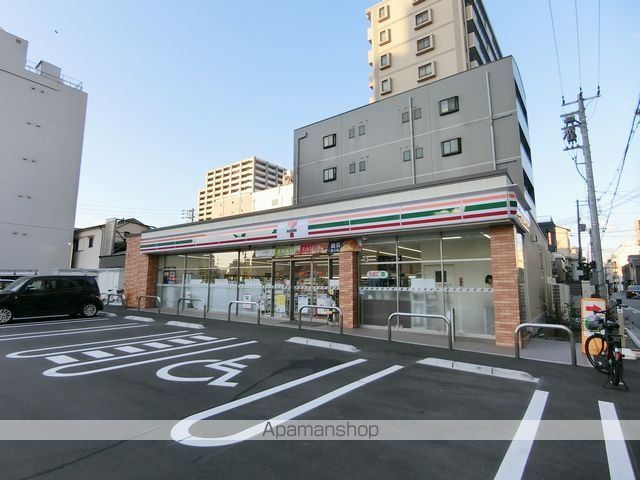 コンビニ　（コンビニ）まで123m