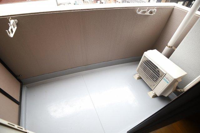 地下鉄七隈線 渡辺通駅 徒歩4分 8階建 築32年の内装写真