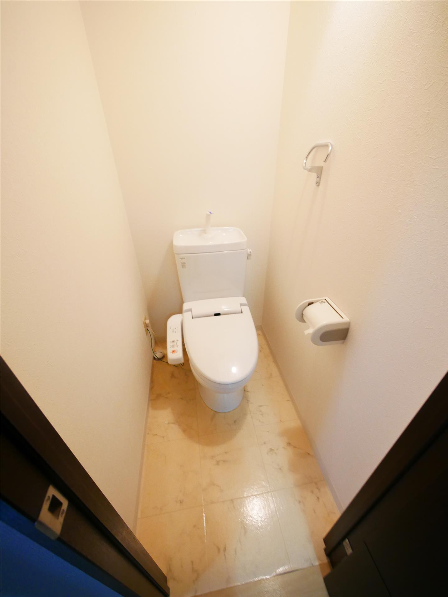 MDI SERENO JIYUGAOKAのトイレ写真