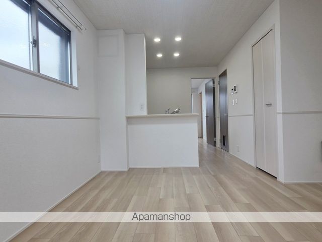 プラシード掛川の居間写真
