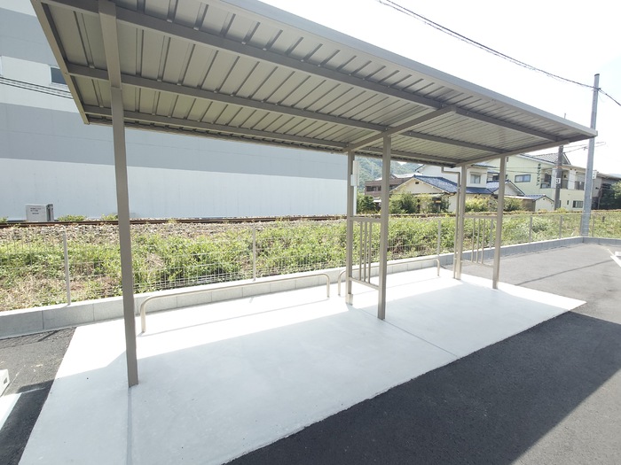 ＪＲ福塩線 新市駅 徒歩13分 2階建 築1年の外観写真