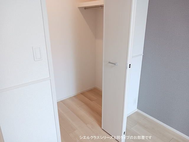 セント クレア カウンティの内装写真
