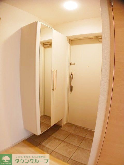 京急本線 雑色駅 徒歩12分 5階建 築12年の玄関写真