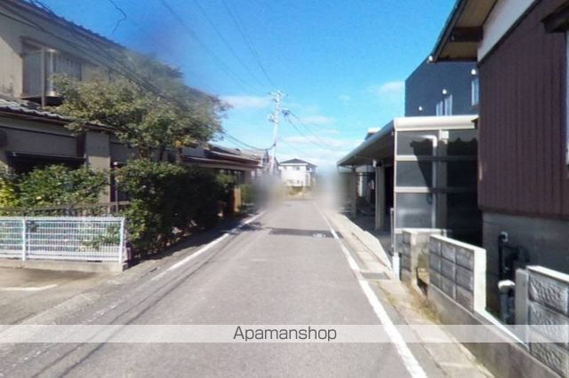 その他　前面道路（その他）まで0m