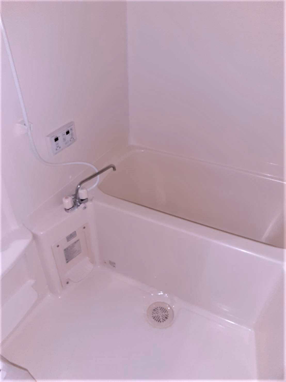 バス・シャワールーム　嬉しい追い焚き機能付き♪