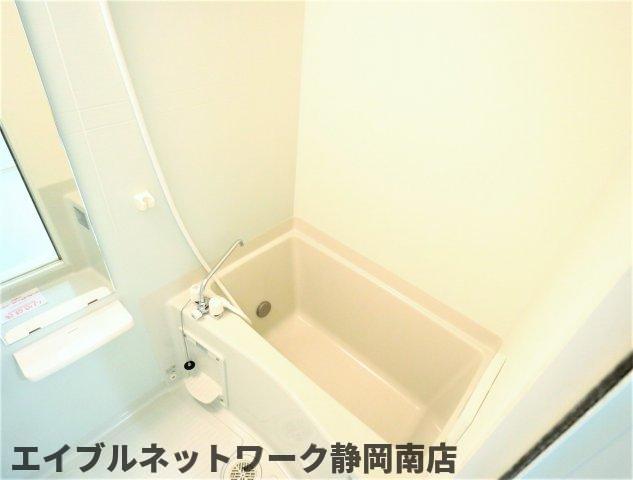 バス・シャワールーム　きれいなお風呂です