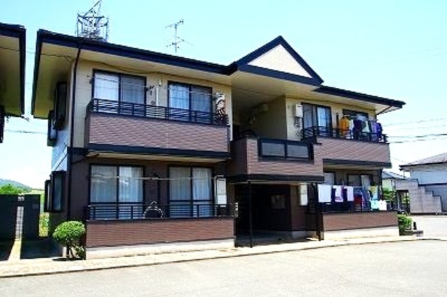 熊本市南区土河原町のアパートの建物外観