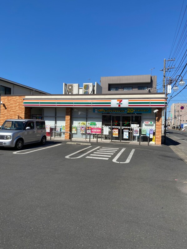 コンビニ　セブンイレブン千葉穴川2丁目店（コンビニ）まで369m