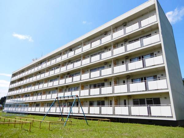 ビレッジハウス岩出山2号棟の建物外観