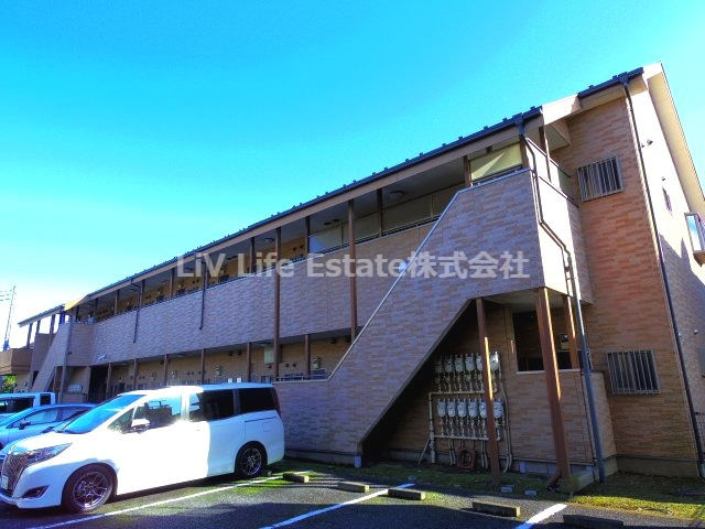 【東村山市久米川町のアパートの建物外観】