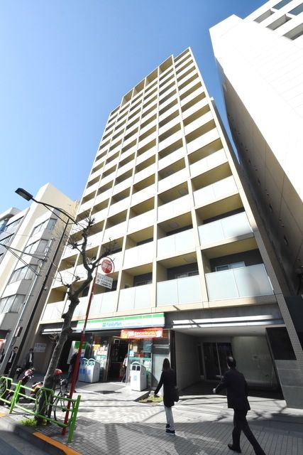 【レジディア日本橋人形町IIの建物外観】