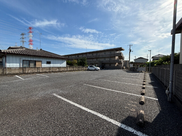 【シティコートIIの駐車場】