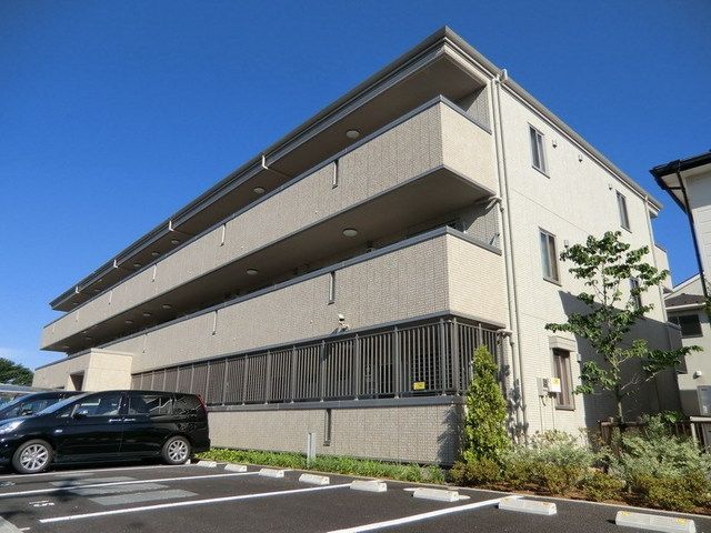 松戸市高塚新田のマンションの建物外観