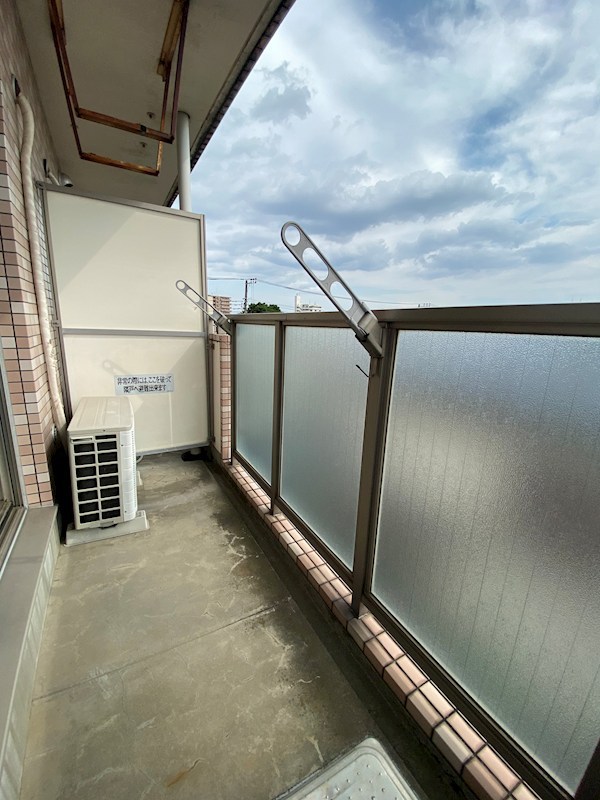バルコニー　現況優先