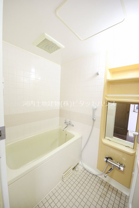 バス・シャワールーム　追い焚き付き