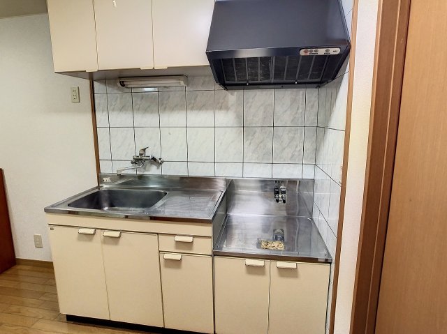 キッチン　2024年6月撮影※現況を優先致します。