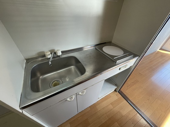 キッチン　※別部屋の写真です