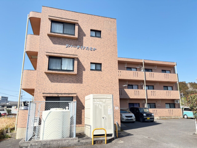 リバーサイドたなかの建物外観