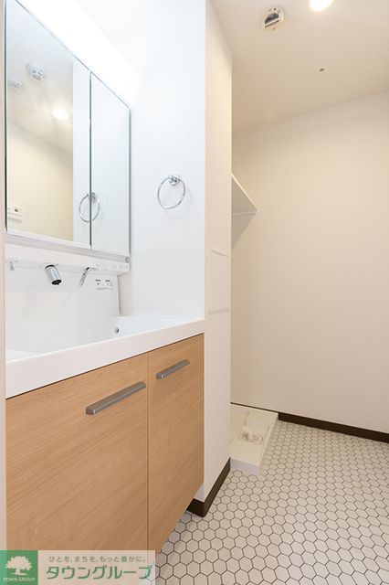 洗面設備　※写真は同タイプ住戸です。