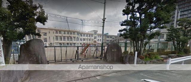 小学校　荘島小（小学校）まで401m