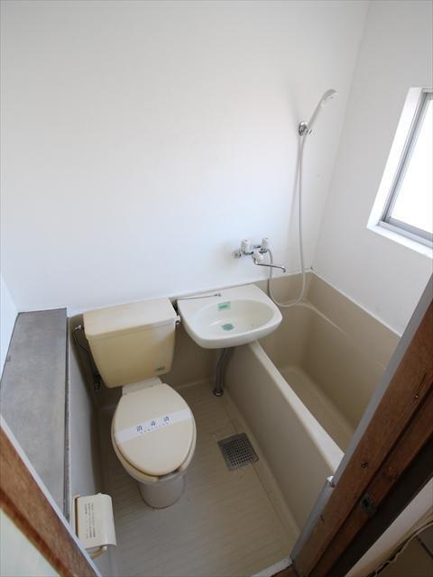 バス・シャワールーム　松山市中央　コーポ中央　ユニットバス