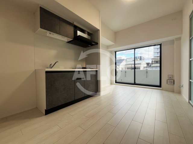 居室・リビング　Krystal FimethII番館　リビング