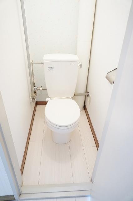 トイレ　トイレ