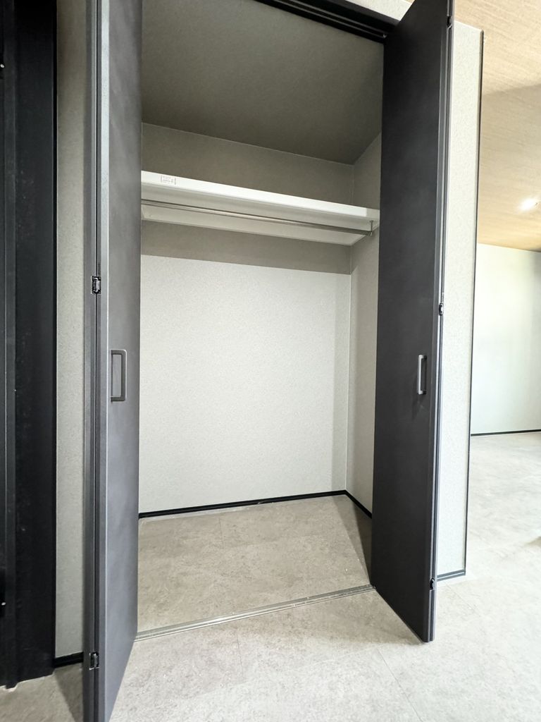 収納　※代表タイプ（反転）の写真のため実際と異なる場合がございます