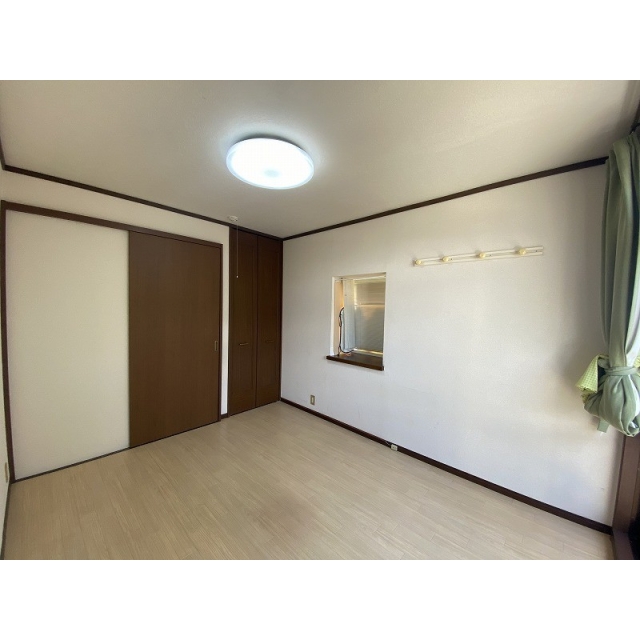 クレールハサマの居間写真