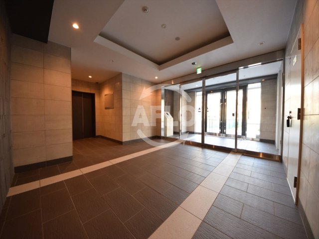 エントランス　グランデュール林寺　エントランス