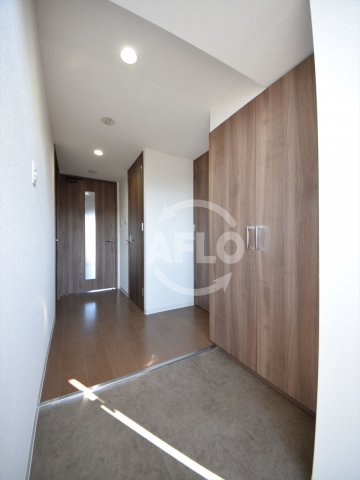 玄関　グランデュール林寺　玄関