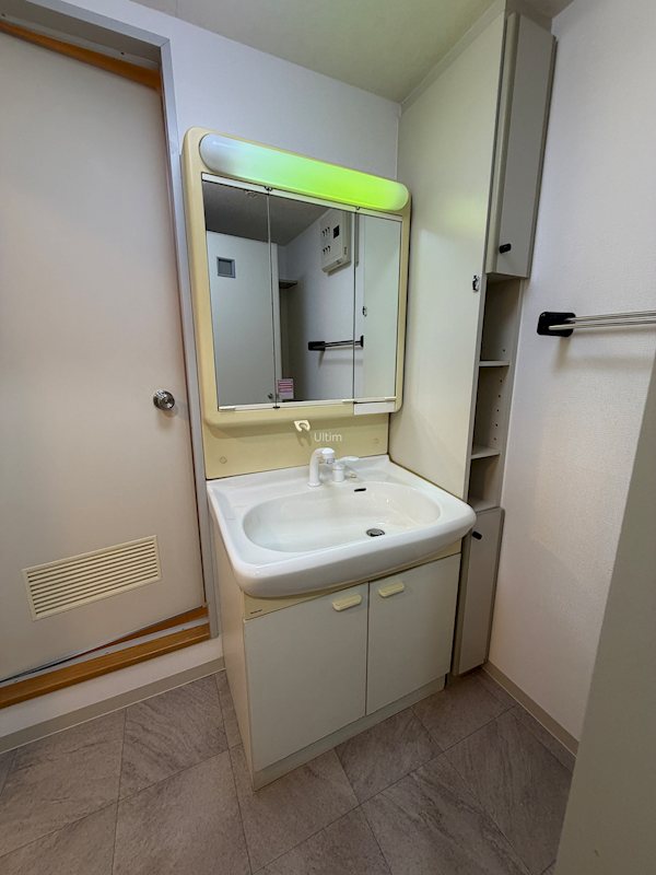 洗面設備　別部屋のお写真です。ご参考までに！