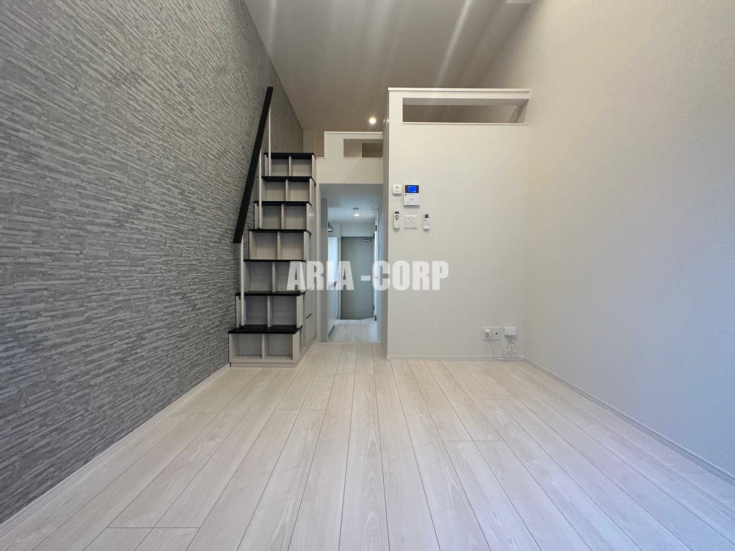 居室・リビング　天井高のある開放的な空間！お洒落な室内です！