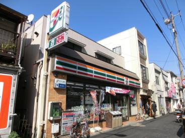 コンビニ　セブンイレブン横浜磯子西町店（コンビニ）まで191m