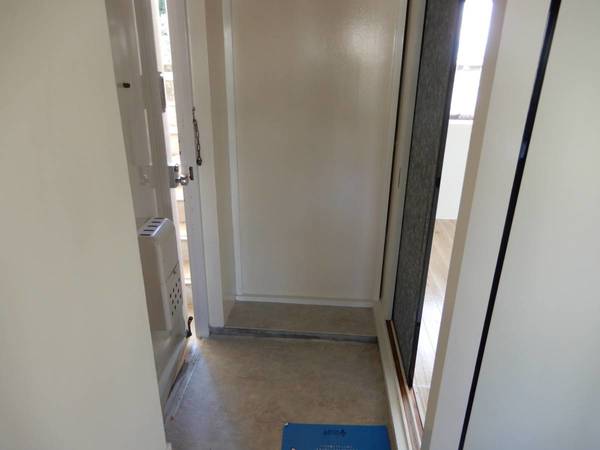 玄関　ビレッジハウスの同一物件・同一タイプの間取りの写真です