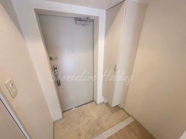 玄関　シューズボックスございます♪