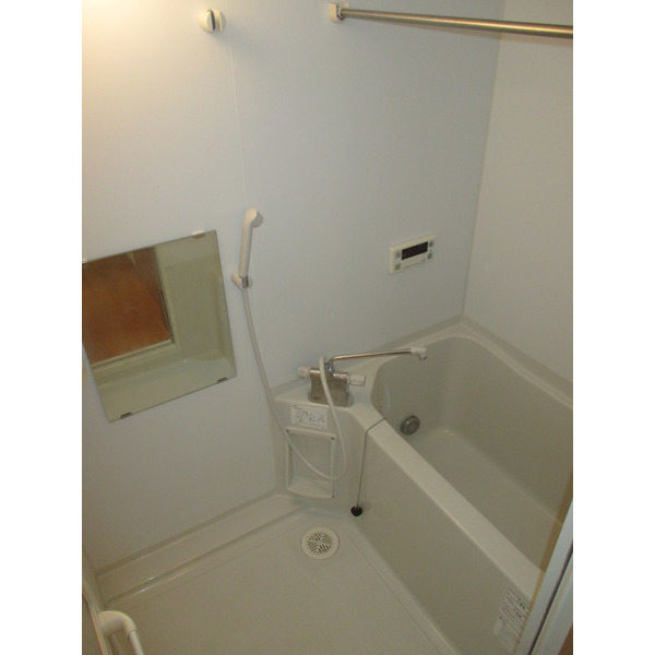 バス・シャワールーム　現況の物を優先とします