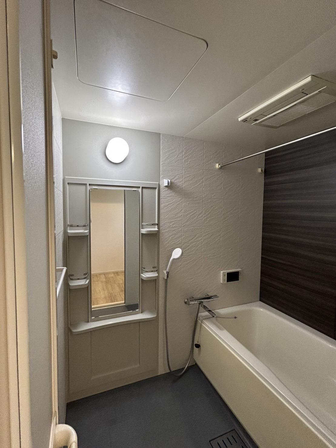 バス・シャワールーム