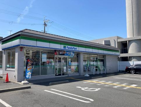 スーパー　ライフ伏見深草店（スーパー）まで990m