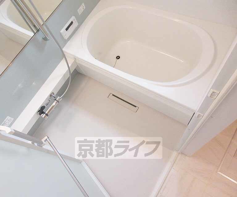 バス・シャワールーム　リラックスできるバスルーム・