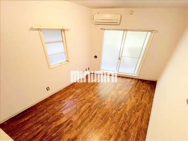 居室・リビング　※同物件別号室の参考写真です。